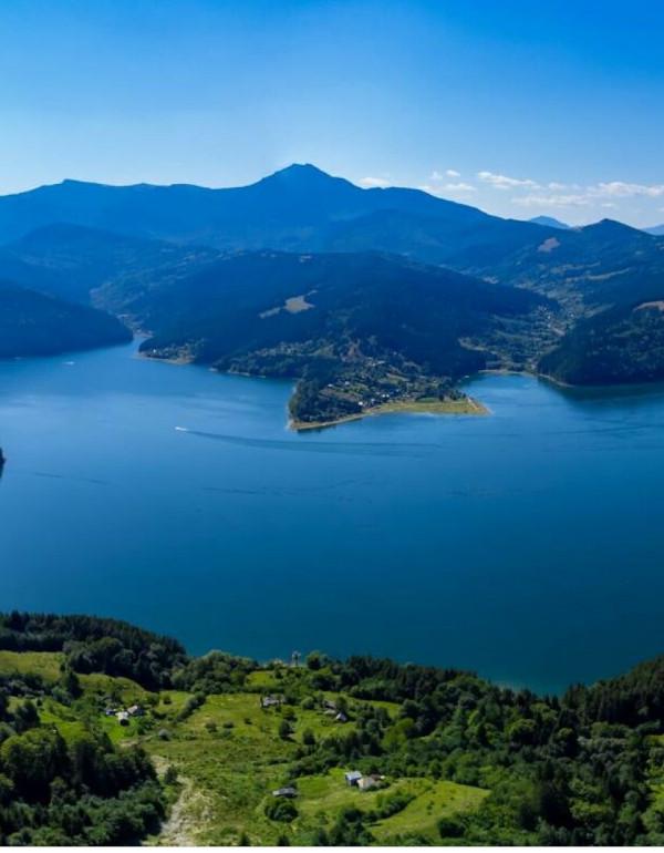 The Izvorul Muntelui Lake Area Accommodation
